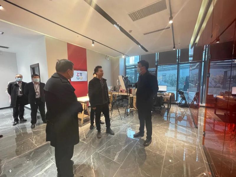 高新區(qū)管委會主任劉彥斌蒞臨泰投科創(chuàng)產(chǎn)業(yè)園開展調(diào)研工作！